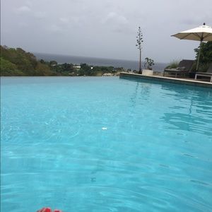 Meet your Posher, Akelee